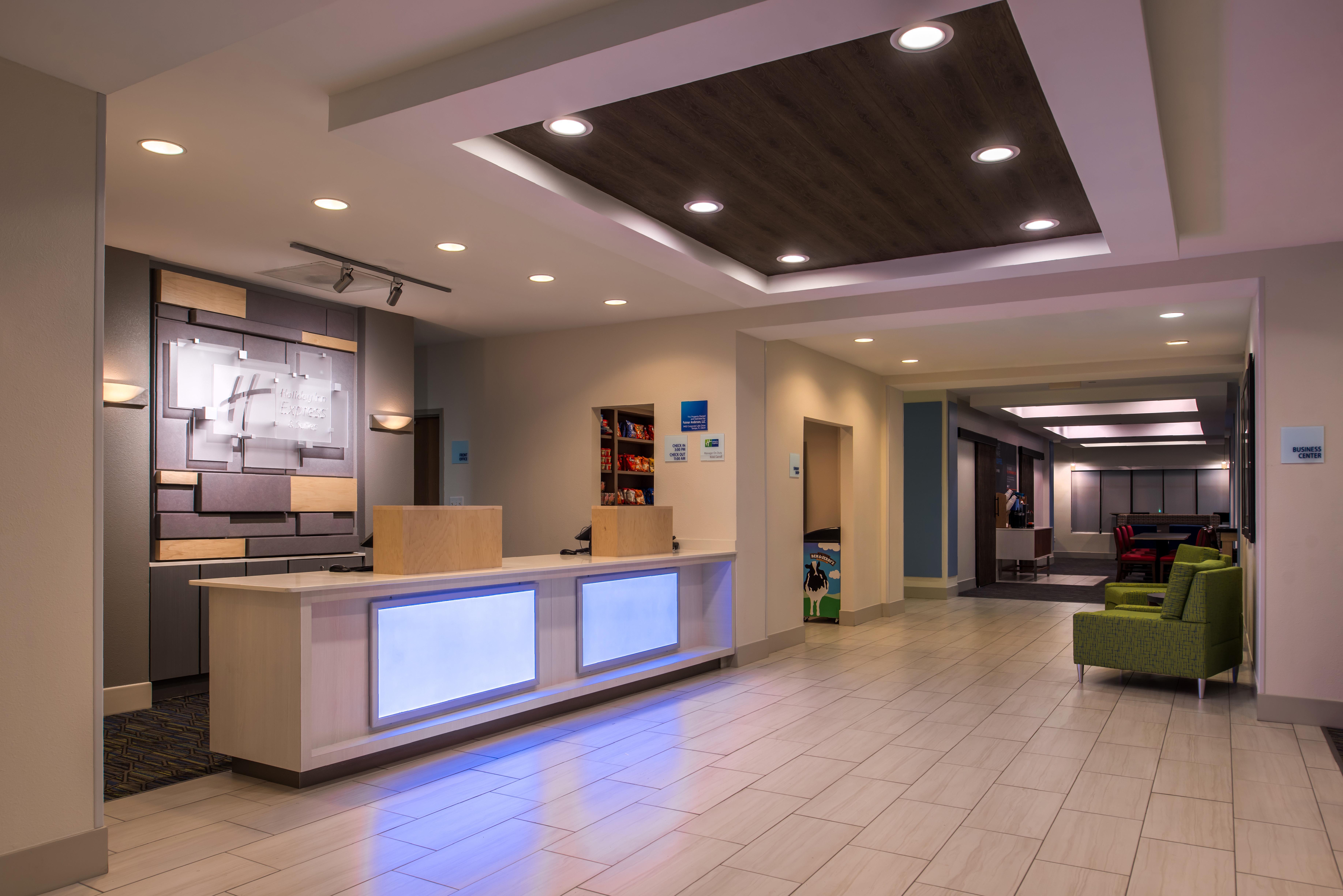 Holiday Inn Express Hotel & Suites Tampa-Anderson Road-Veterans Exp By Ihg West Chase Eksteriør bilde